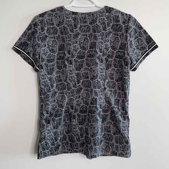 Grey Snake Print Scrub Top - Picture 2 of 5